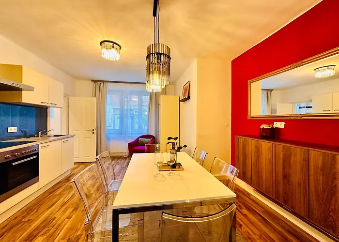 Red Apartment Schottwien